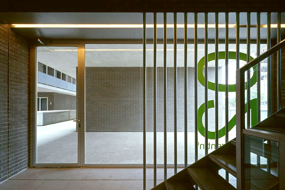 viviendas protegidas en paterna obra proyecto entrada orts-trullenque