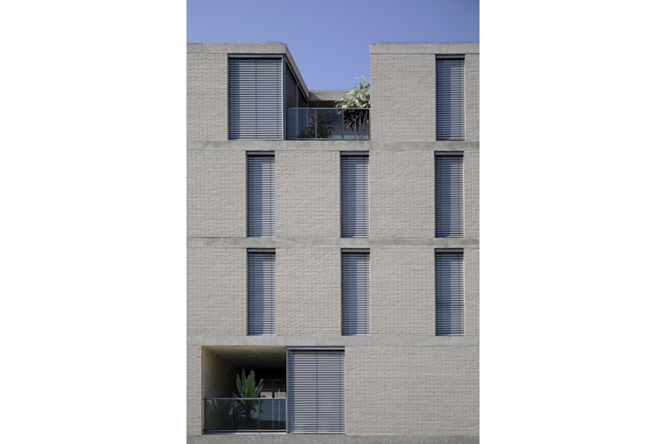 viviendas protegidas en paterna obra proyecto fachada orts-trullenque